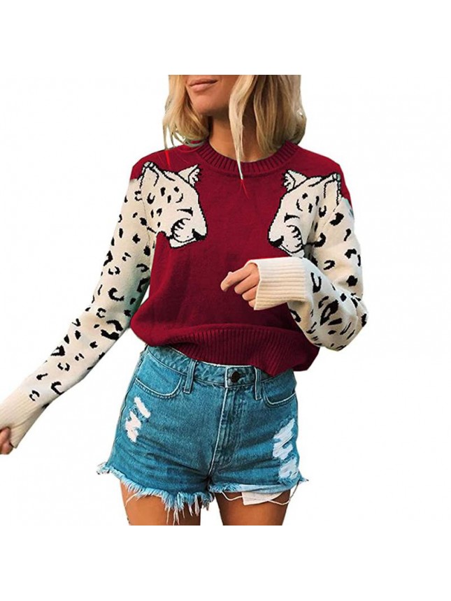 Sweater color matching two leopard head color fashion outfits