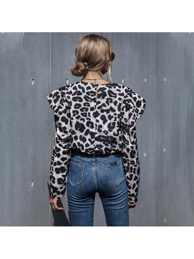 Bubble sleeve long sleeve black and white contrast t shirt