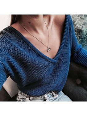 Solid color long sleeved knit sweater fashion outfits