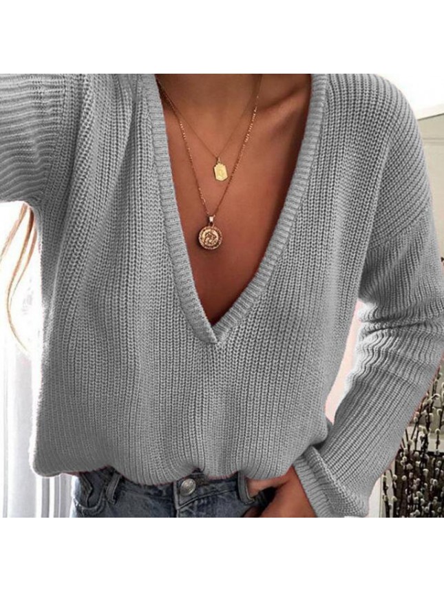 Solid color long sleeved knit sweater fashion outfits