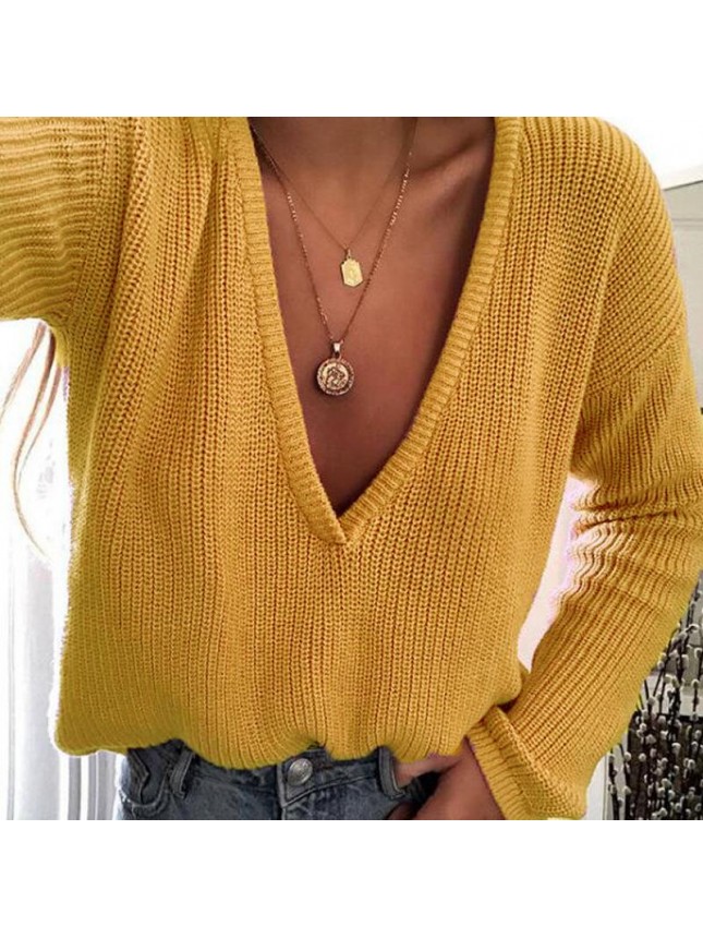 Solid color long sleeved knit sweater fashion outfits